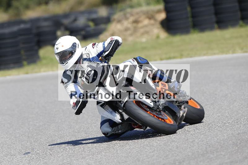 Archiv-2025/48 25.08.2025 Cornu Master School ADR/rot-rouge/16